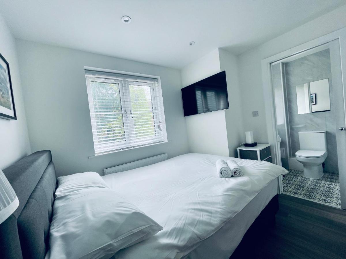 Riverside Premium En Suite Double Room E14 ロンドン エクステリア 写真